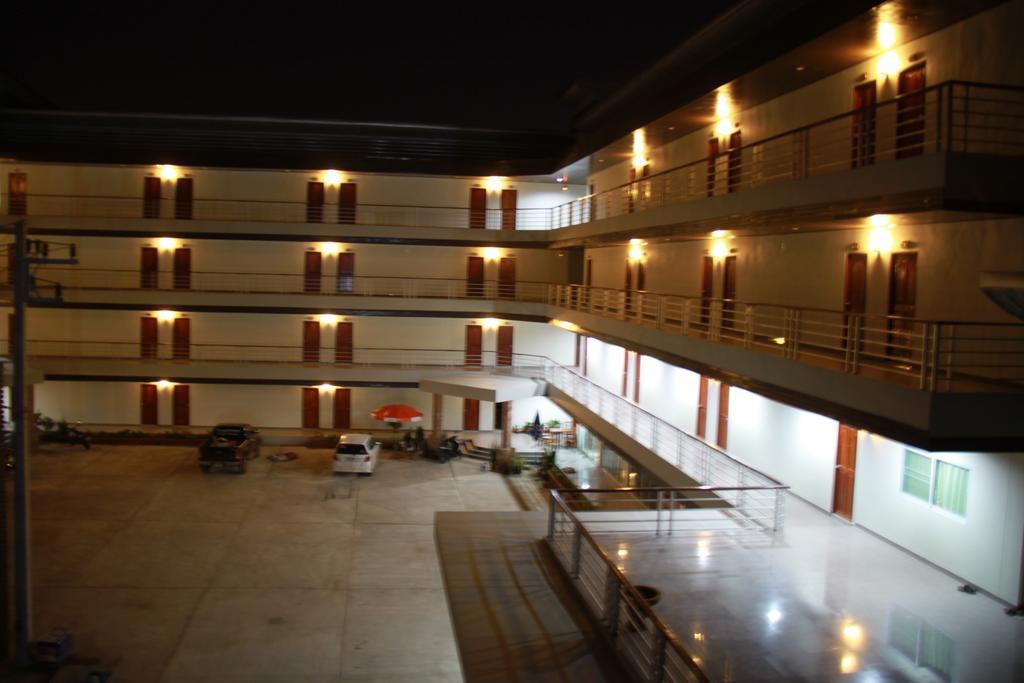 Grand Perfect Apartment Udon Thani Exteriör bild