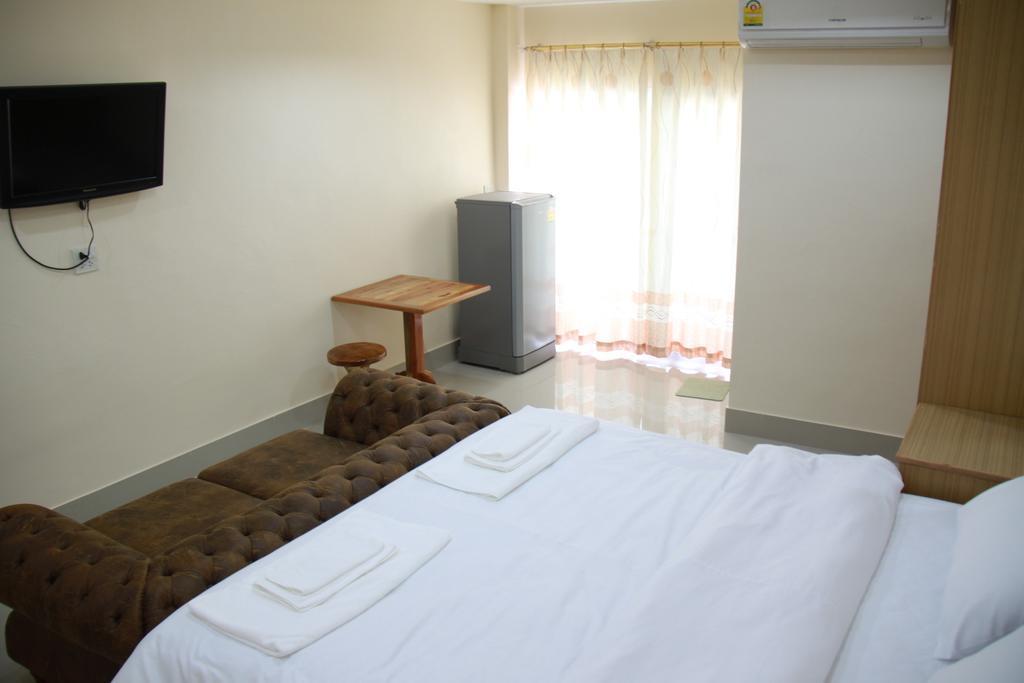 Grand Perfect Apartment Udon Thani Exteriör bild
