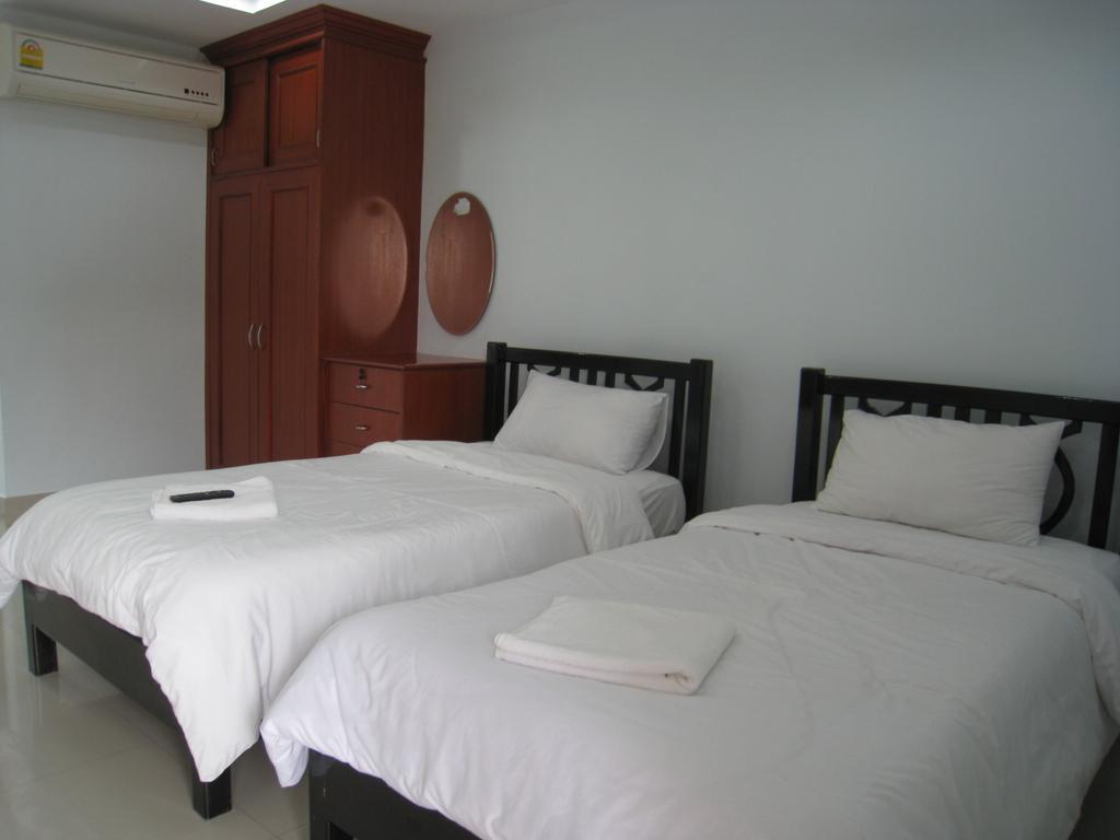 Grand Perfect Apartment Udon Thani Rum bild