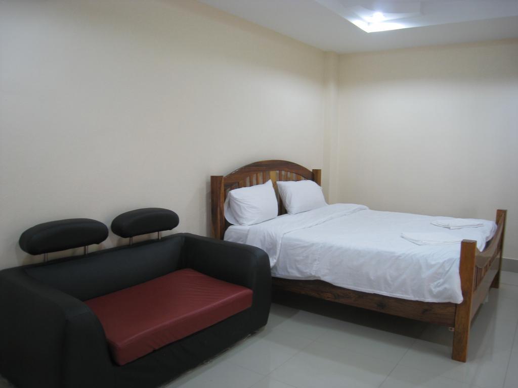 Grand Perfect Apartment Udon Thani Exteriör bild